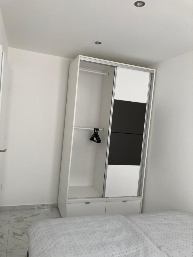 Swiss Luxury Apartment Mosonmagyaróvár Esterno foto